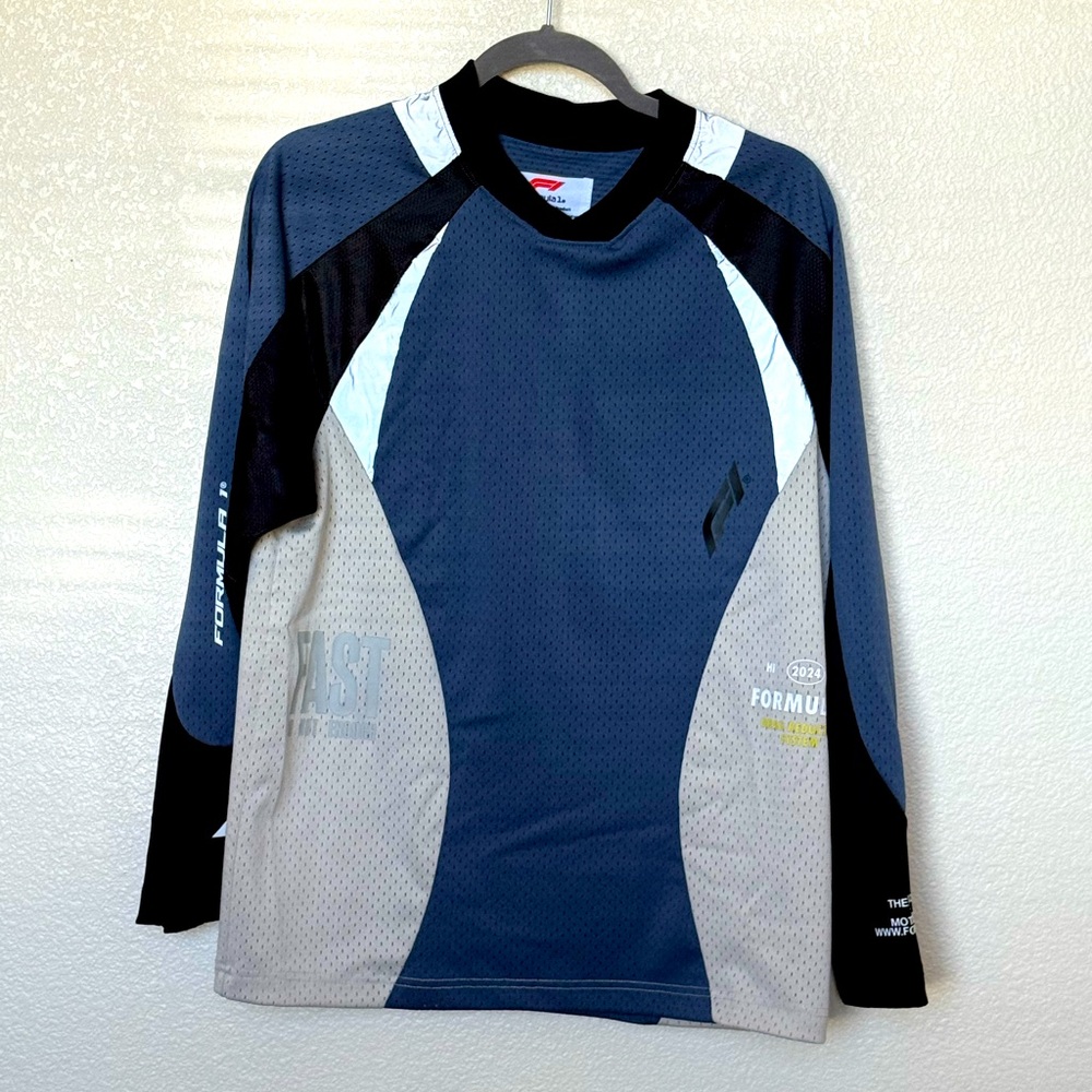 Men's blue and cream Pacsun oversized F1 racing sweater
